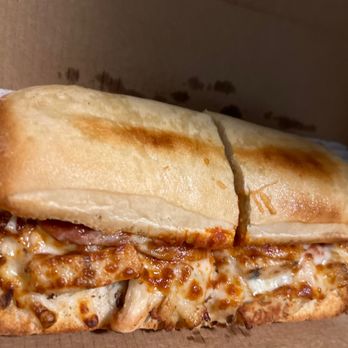 Domino's chicken sandwich review